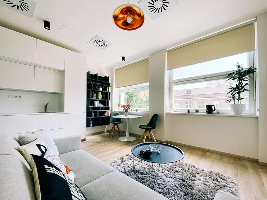 New Studio In Quiet Part Of The City Center Bratislava Extérieur photo