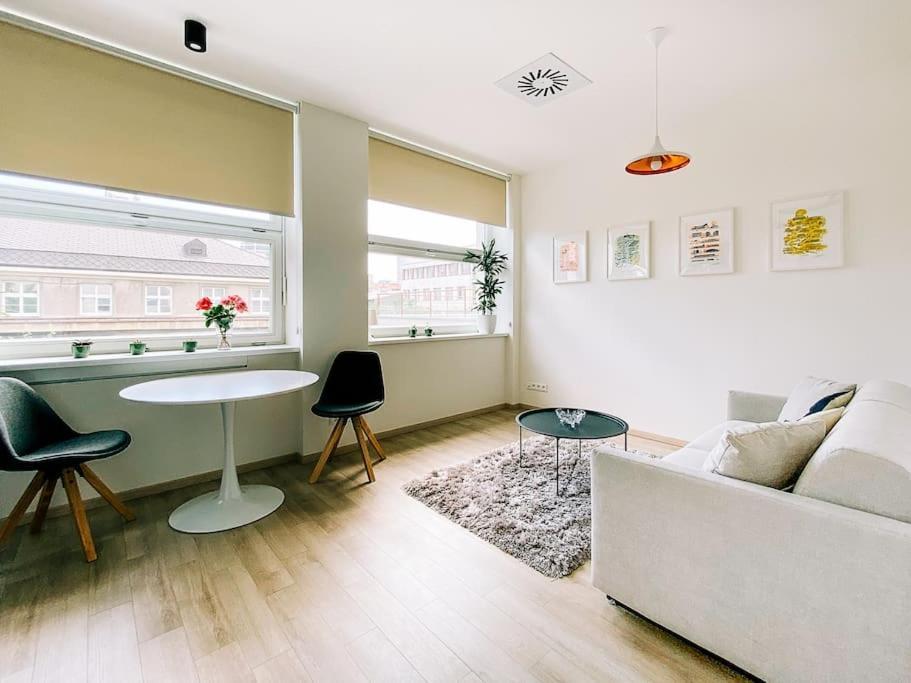 New Studio In Quiet Part Of The City Center Bratislava Extérieur photo