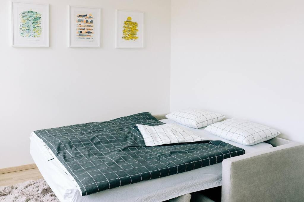 New Studio In Quiet Part Of The City Center Bratislava Extérieur photo