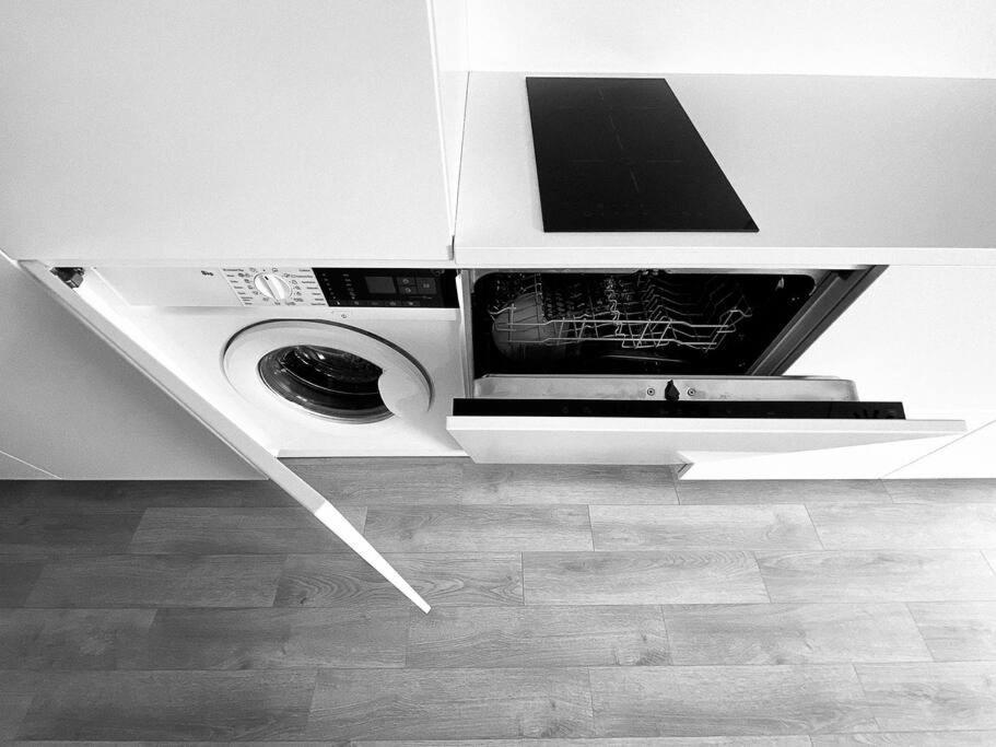 New Studio In Quiet Part Of The City Center Bratislava Extérieur photo